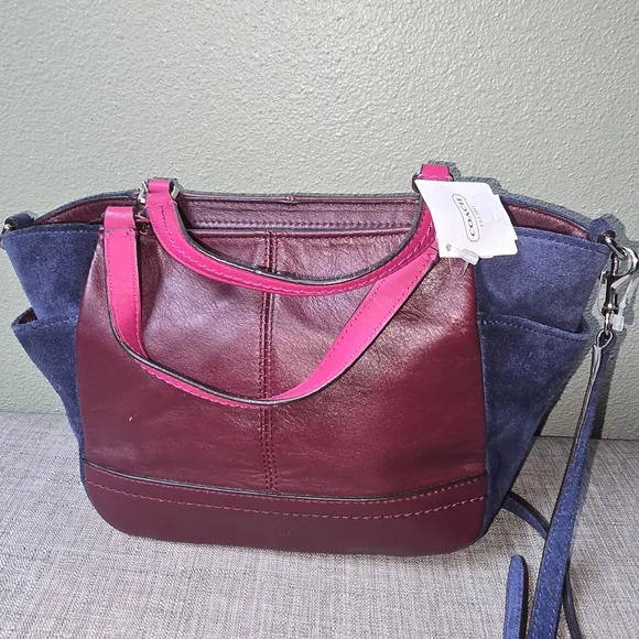 NWT Coach Colorblock Crossbody Burgundy Blue Pink Quilted Turnlock - Picture 4 of 6